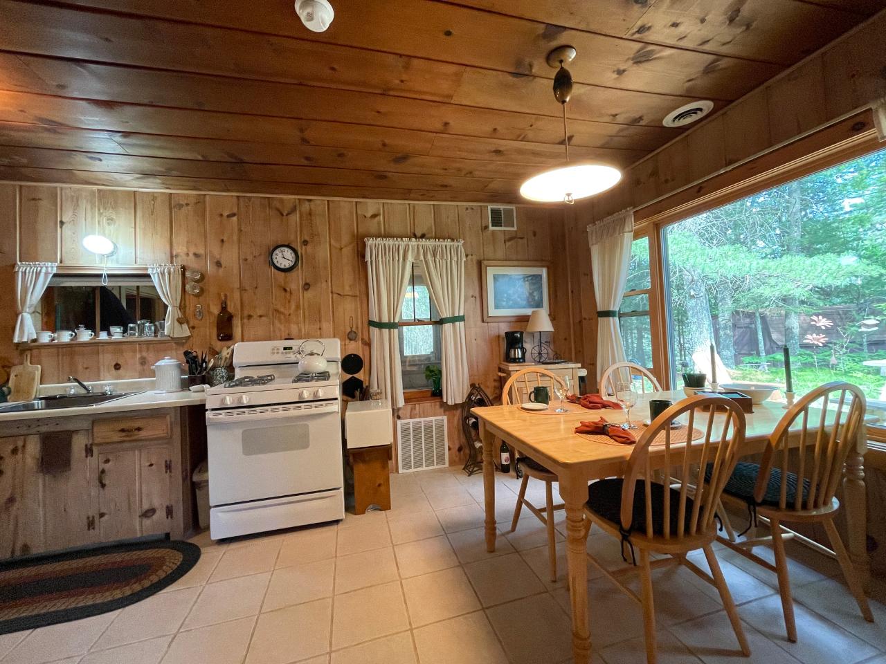 10080 Lower Kaubashine Road Hazelhurst, WI 54531 - Photo 5 of 31 Gallery Image 5