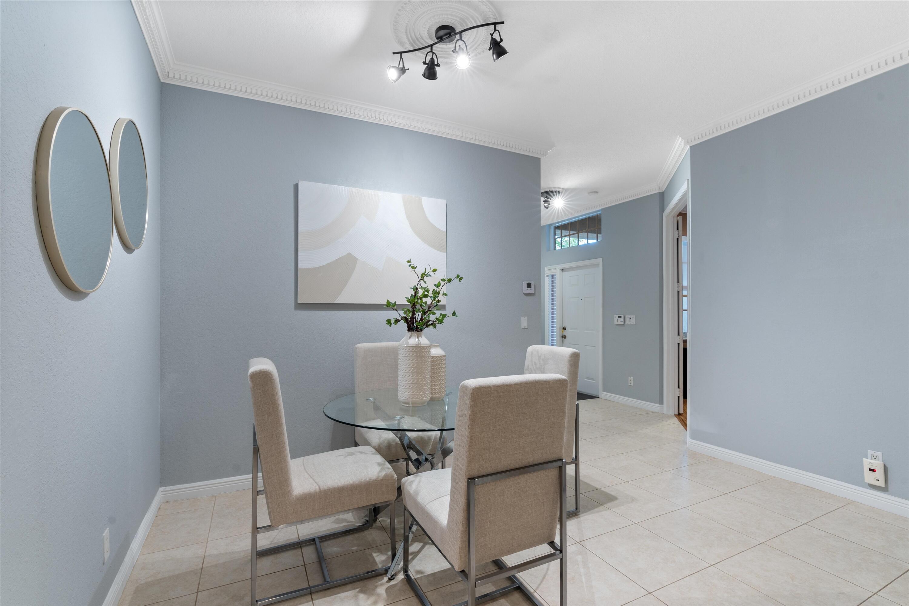 16055 Sims Road, Unit 103 Delray Beach, FL 33484 - Photo 11 of 60 Intimate Dining Nook