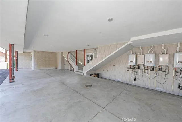 $5,975 | 376 Cliff Drive, Unit E, Laguna Beach, CA 92651