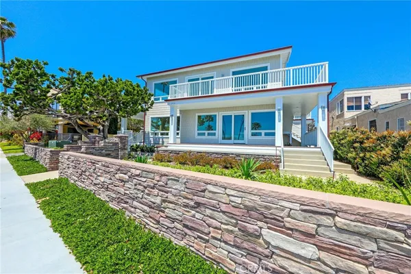 $5,500 | 376 Cliff Drive, Unit E, Laguna Beach, CA 92651