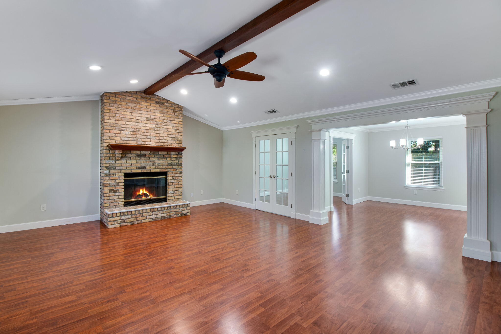 805 West Ridgewood Cove Niceville, FL 32578 - Photo 2 of 38 7-web-or-mls-805-ridgewood-cove-w