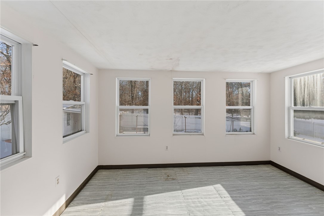 122 Rice Avenue East Providence, RI 02914 - Photo 14 of 43