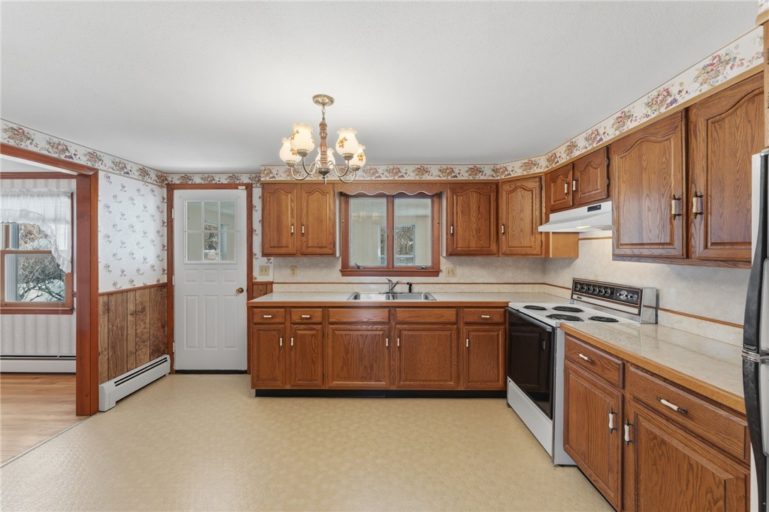 122 Rice Avenue East Providence, RI 02914 - Photo 9 of 43