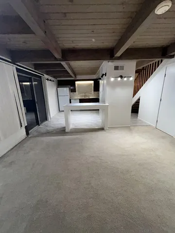 $2,975 | 902 F Street, Davis, CA 95616