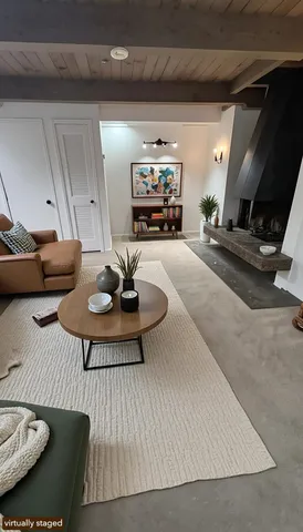 $2,975 | 902 F Street, Davis, CA 95616