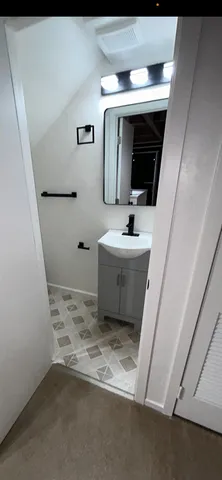 $2,975 | 902 F Street, Davis, CA 95616