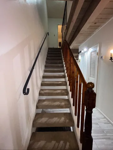 $2,975 | 902 F Street, Davis, CA 95616