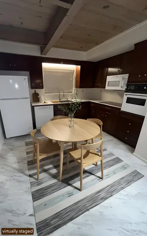 $2,975 | 902 F Street, Davis, CA 95616