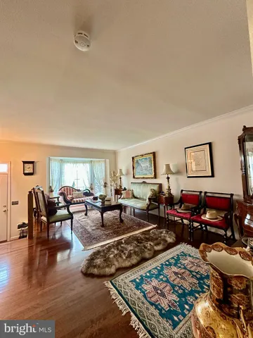 $1,395 | 6046 Joust Lane, Alexandria, VA 22315