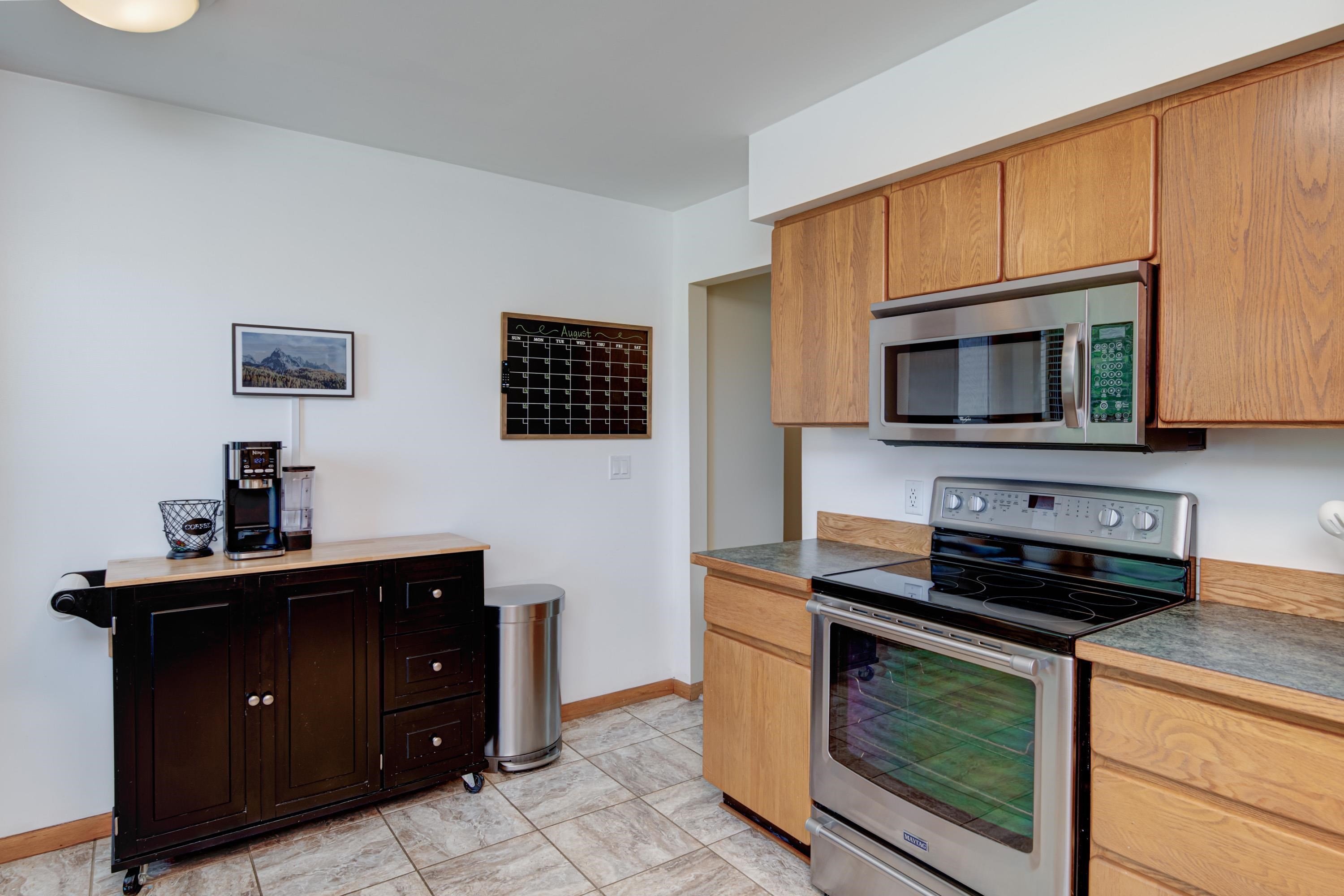 5665 Secor Road Traverse City, MI 49685 - Photo 14 of 54