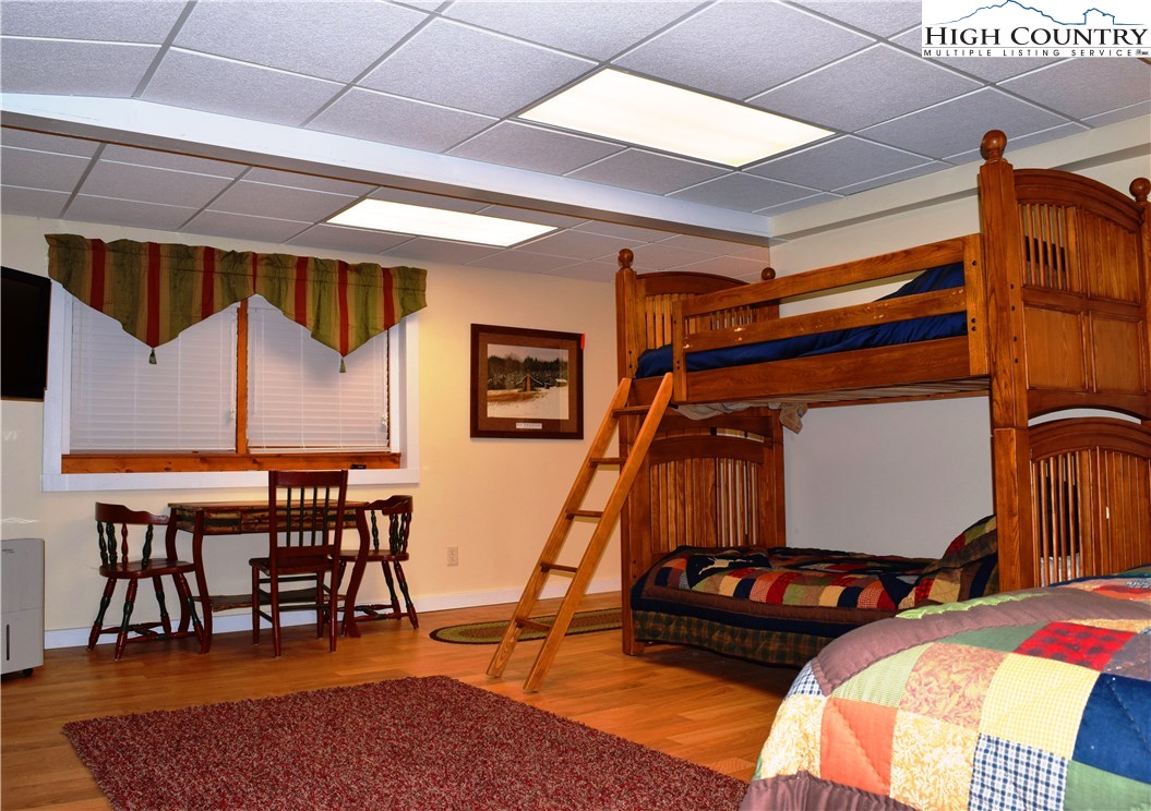 69 Balsam Road Linville, NC 28646 - Photo 9 of 10 Gallery Image 9