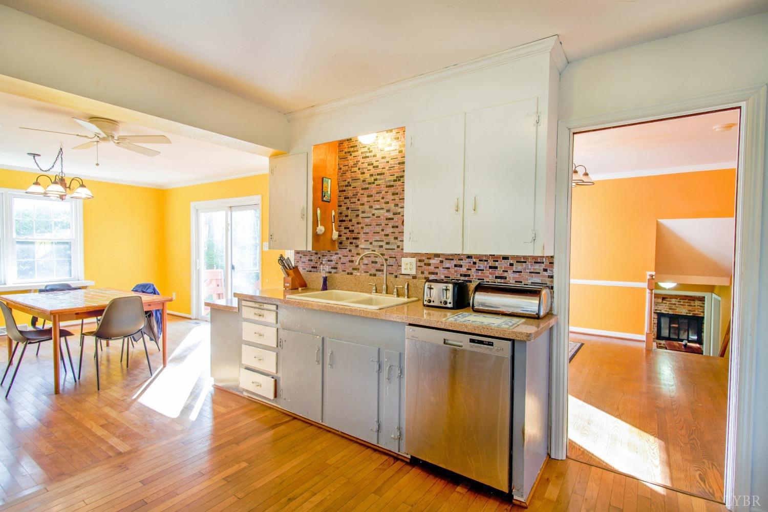 2004 Burnt Bridge Road Lynchburg, VA 24503 - Photo 10 of 66