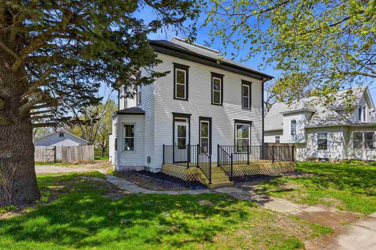 1003 Franklin Street Center Point, IA 52213 - Photo 3 of 28 Gallery Image 3