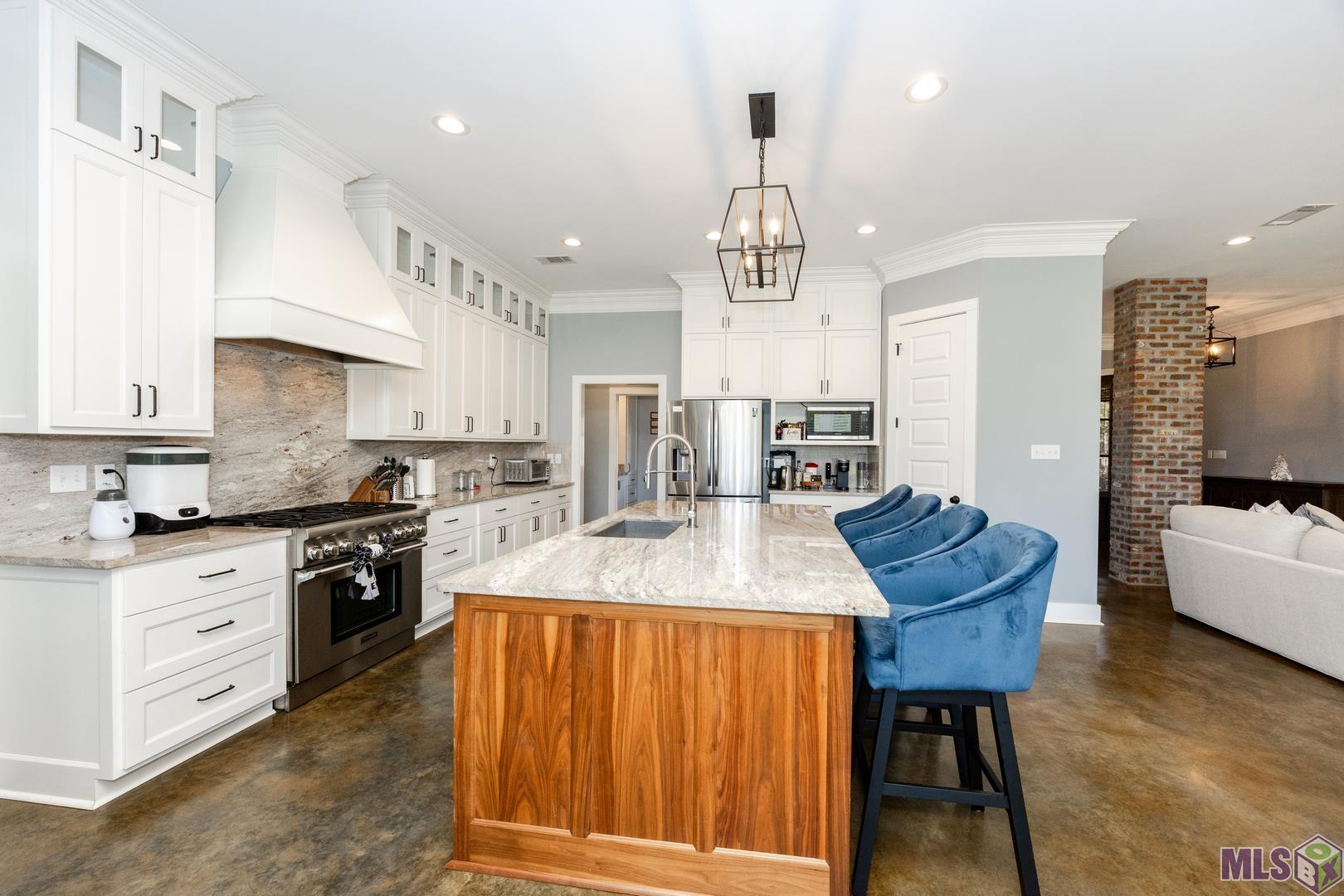 23854 Monarch Point Springfield, LA 70462 - Photo 12 of 37