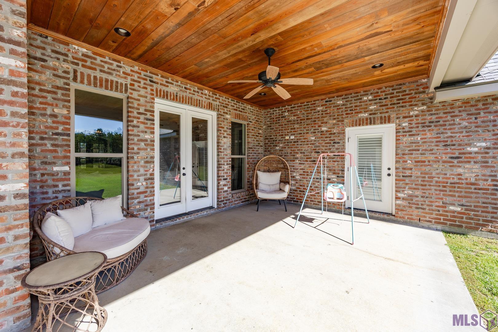 23854 Monarch Point Springfield, LA 70462 - Photo 32 of 37