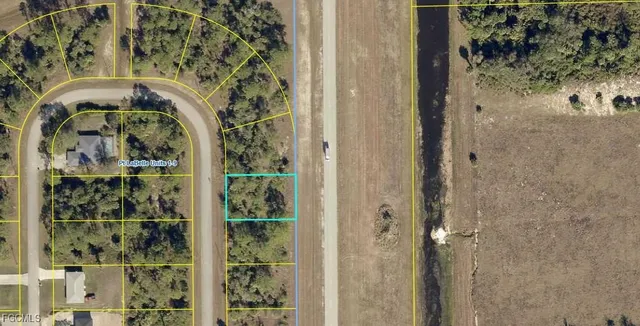 $30,000 | 8023-8025 Rolling Circle, LaBelle, FL 33935