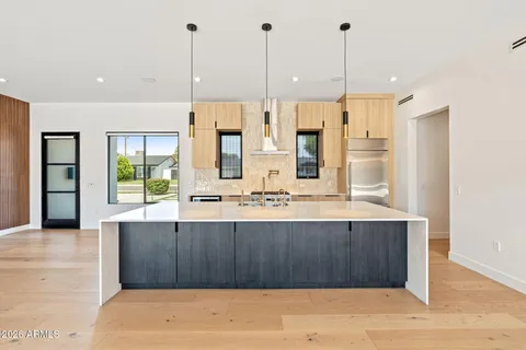 $1,650,000 | 3446 North 47th Street, Phoenix, AZ 85018