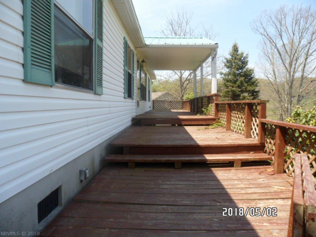 977 Minnie Dunn Road Peterstown, WV 24963 - Photo 10 of 13 Gallery Image 10
