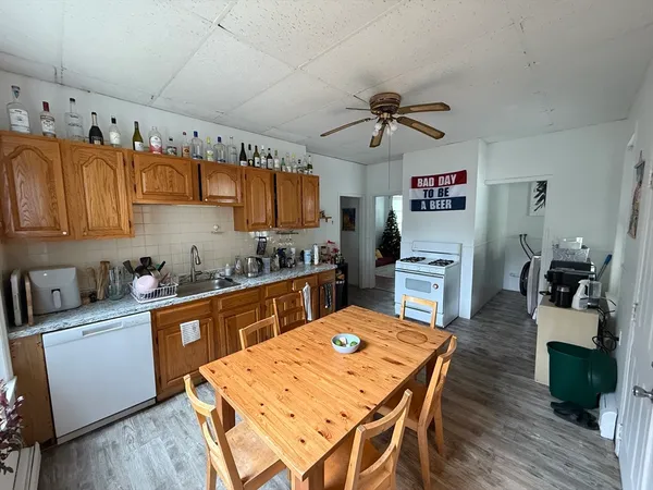 $6,500 | 268 Broadway, Unit 2, Cambridge, MA 02139