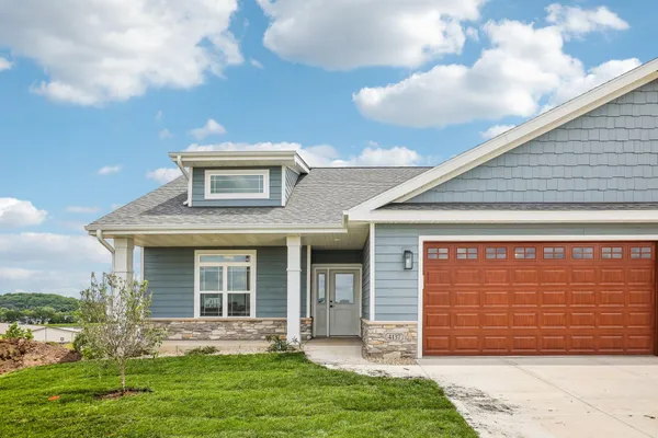 $549,400 | 6475 Ridge View Way, DeForest, WI 53532