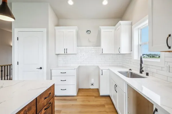 $549,400 | 6475 Ridge View Way, DeForest, WI 53532