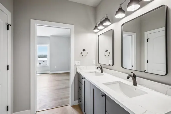 $549,400 | 6475 Ridge View Way, DeForest, WI 53532