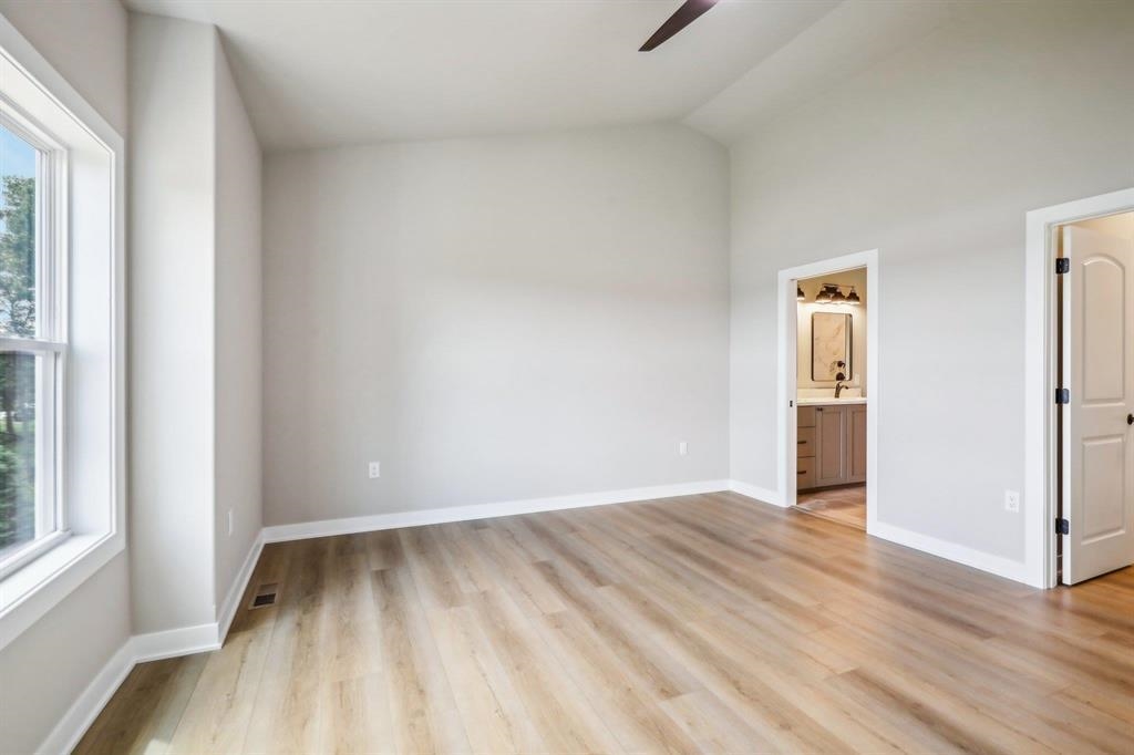 6475 Ridge View Way DeForest, WI 53532 - Photo 20 of 40