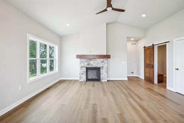 $549,400 | 6475 Ridge View Way, DeForest, WI 53532