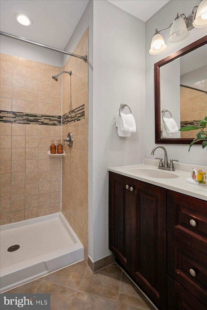 7813 Wintercress Lane Springfield, VA 22152 - Photo 34 of 65