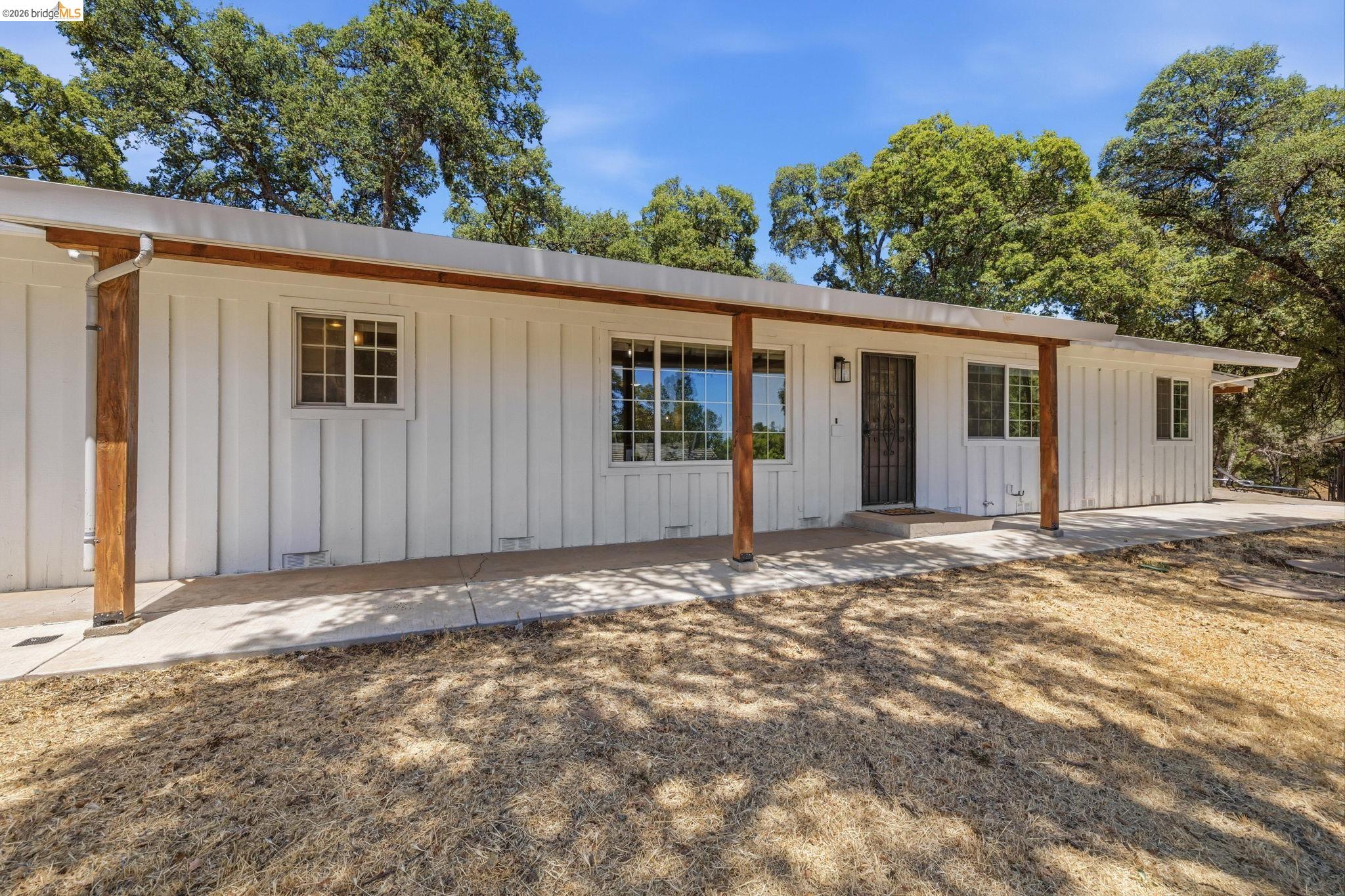 20365 Phoenix Lake Road Sonora, CA 95370 - Photo 2 of 38