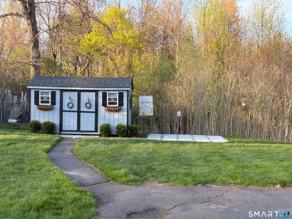 $2,000 | 24 Dean Drive, New Britain, CT 06053