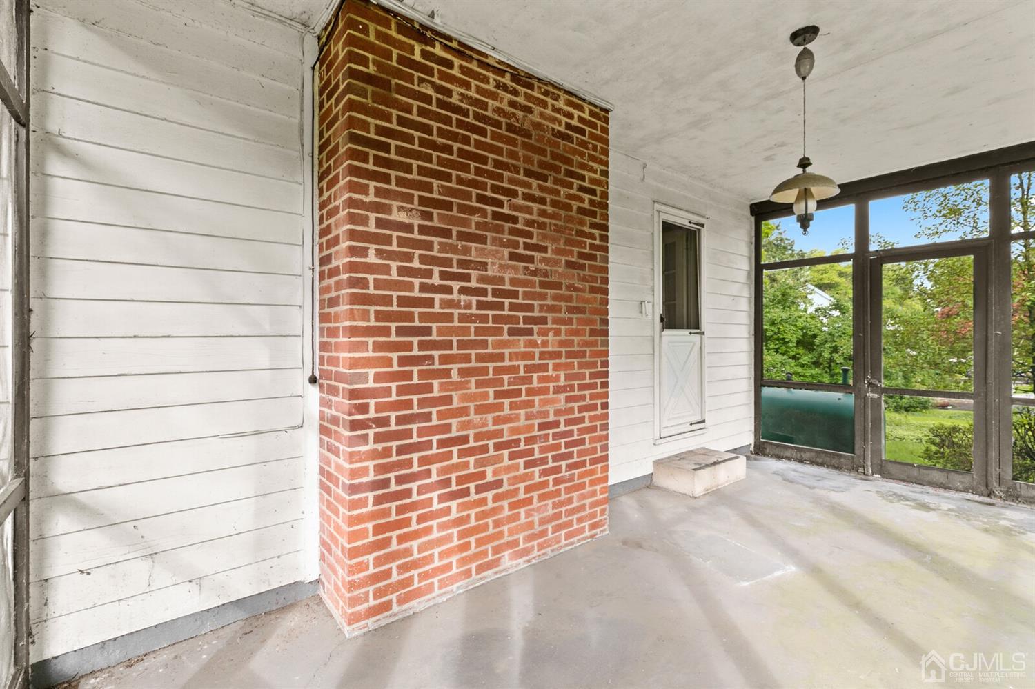 281 Riva Avenue Milltown, NJ 08850 - Photo 14 of 30 Gallery Image 14
