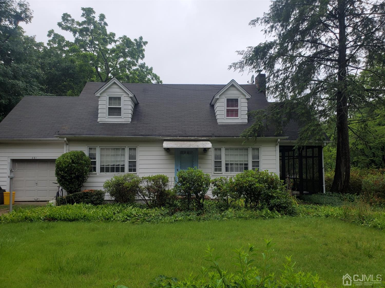 281 Riva Avenue Milltown, NJ 08850 - Photo 3 of 30 Gallery Image 3
