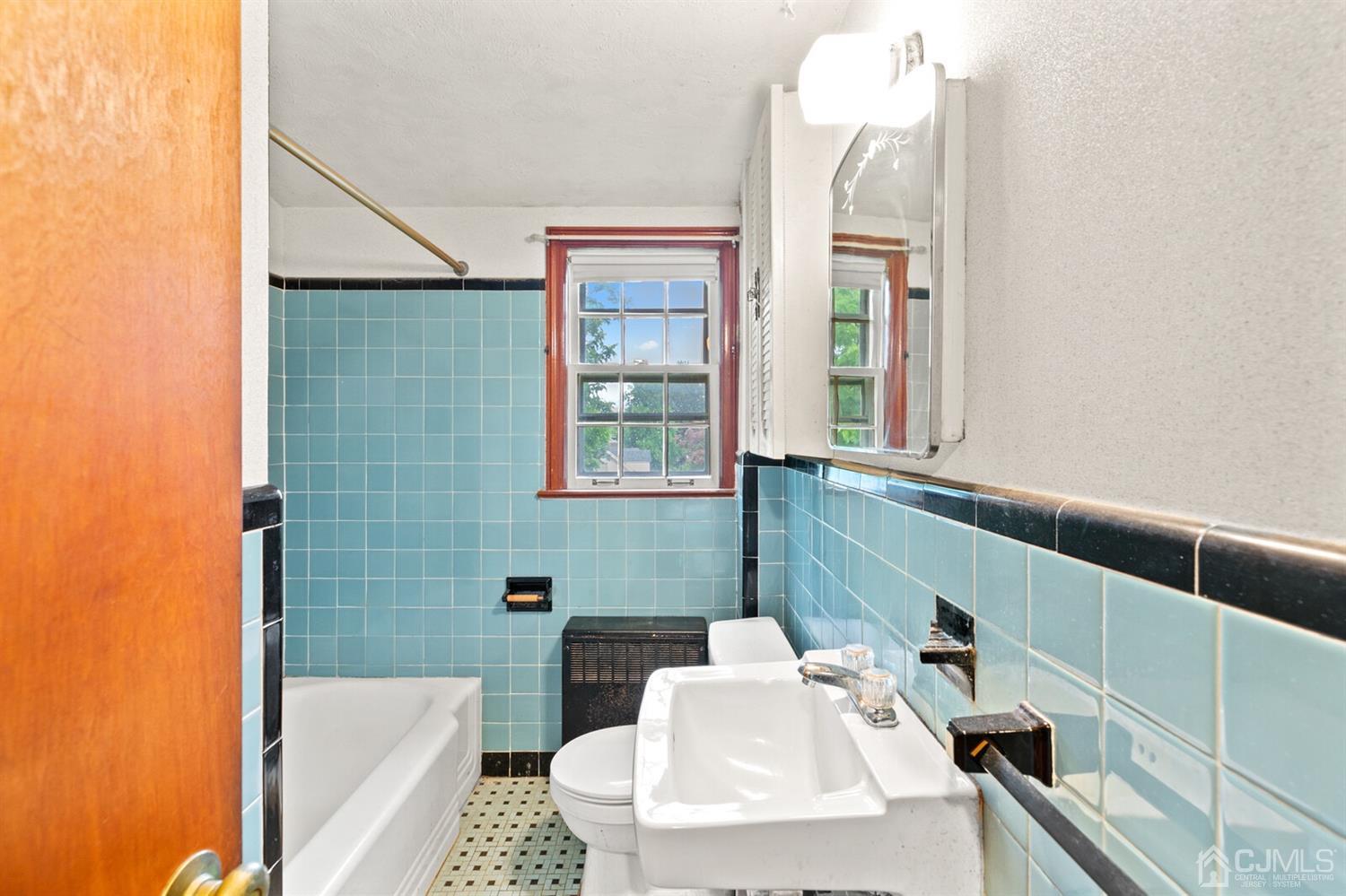 281 Riva Avenue Milltown, NJ 08850 - Photo 23 of 30 Gallery Image 23
