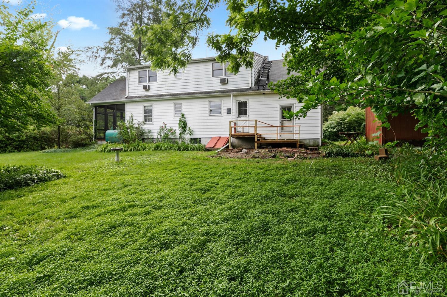 281 Riva Avenue Milltown, NJ 08850 - Photo 30 of 30 Gallery Image 30