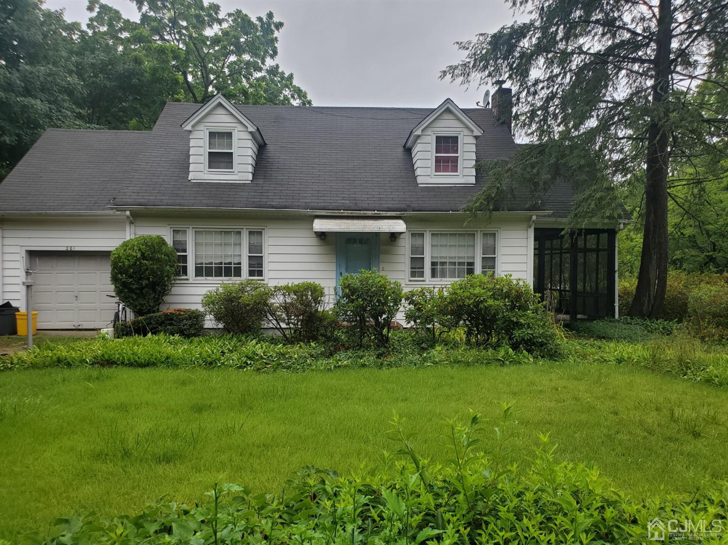 281 Riva Avenue Milltown, NJ 08850 - Photo 4 of 30 Gallery Image 4