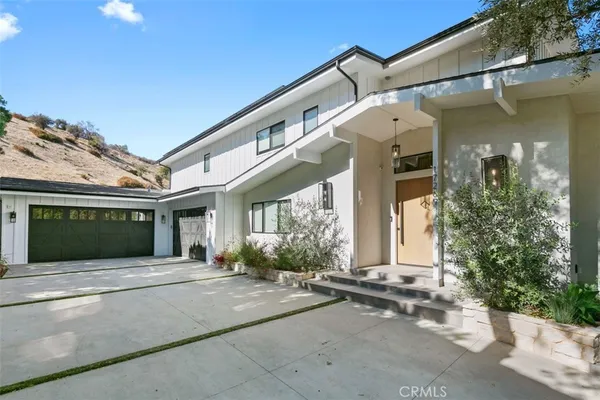 $19,995 | 17269 Luverne Place, Encino, CA 91316