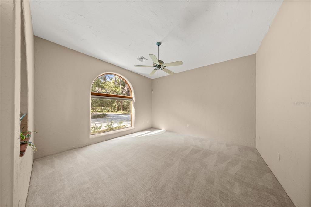 12621 Southeast Sunset Harbor Road Weirsdale, FL 32195 - Photo 19 of 54