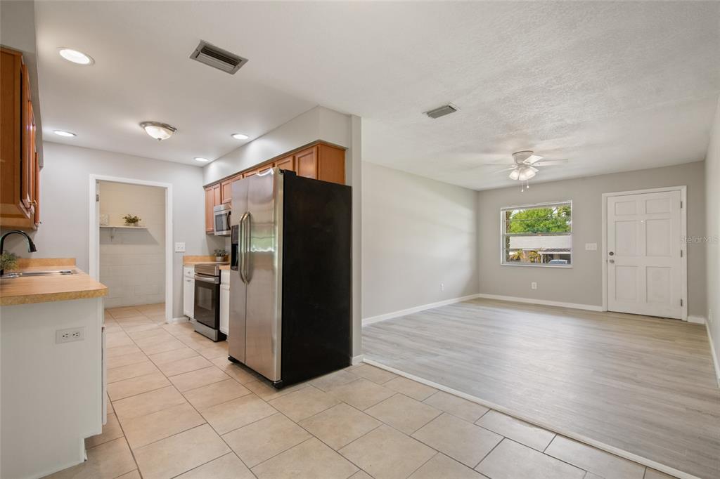 111 Amigos Road DeBary, FL 32713 - Photo 11 of 29