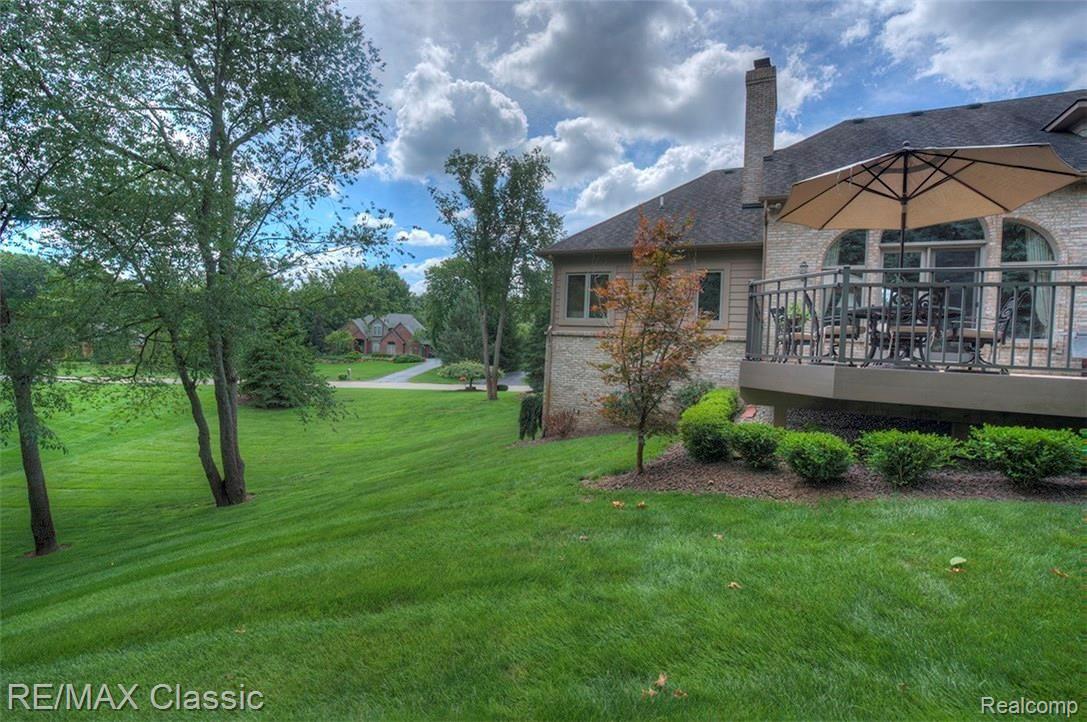9495 Quail Ridge Run Brighton, MI 48114 - Photo 44 of 85 8hdr.jpg