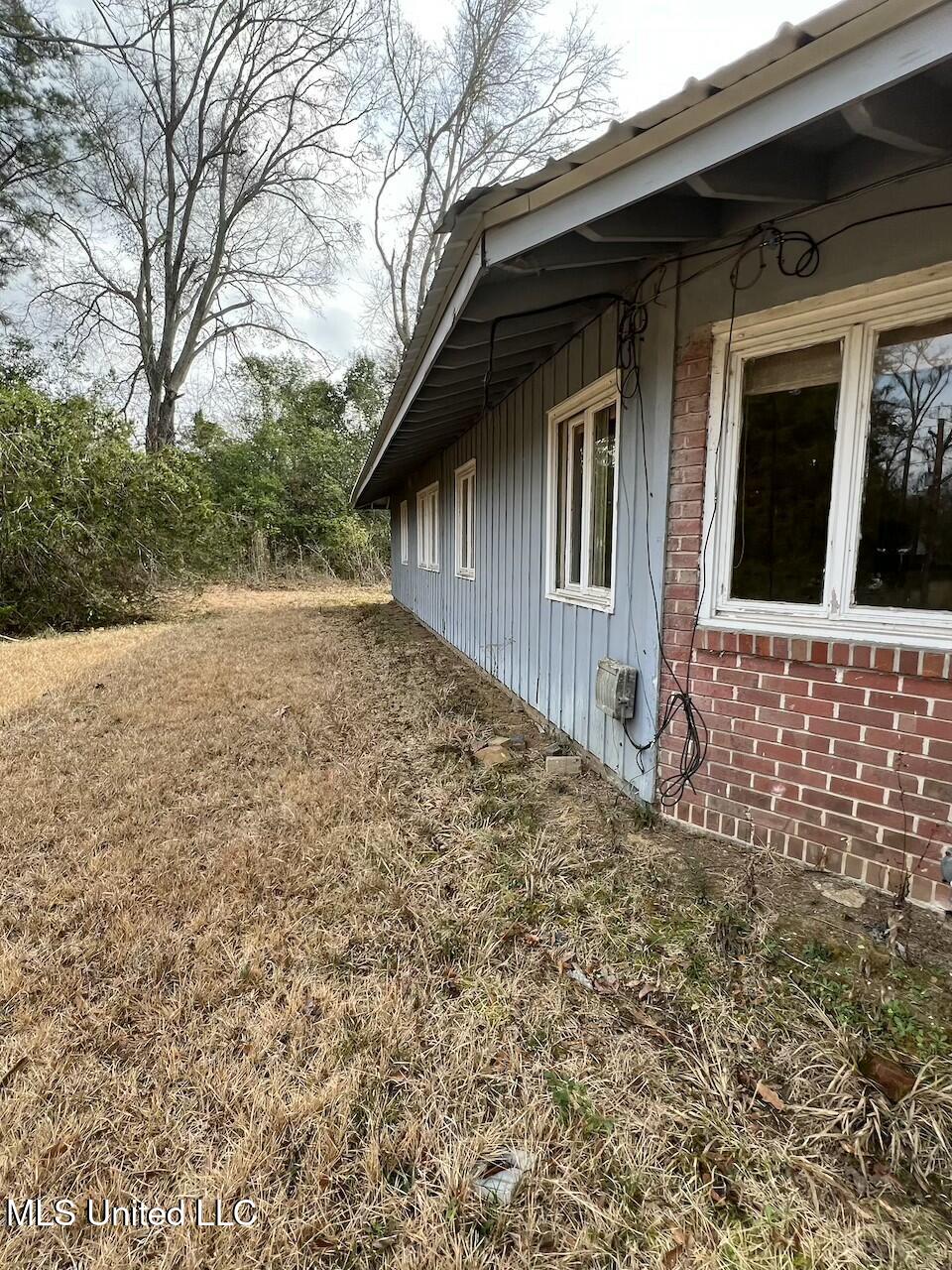 417 Boulevard Street Lexington, MS 39095 - Photo 4 of 42 IMG_6806