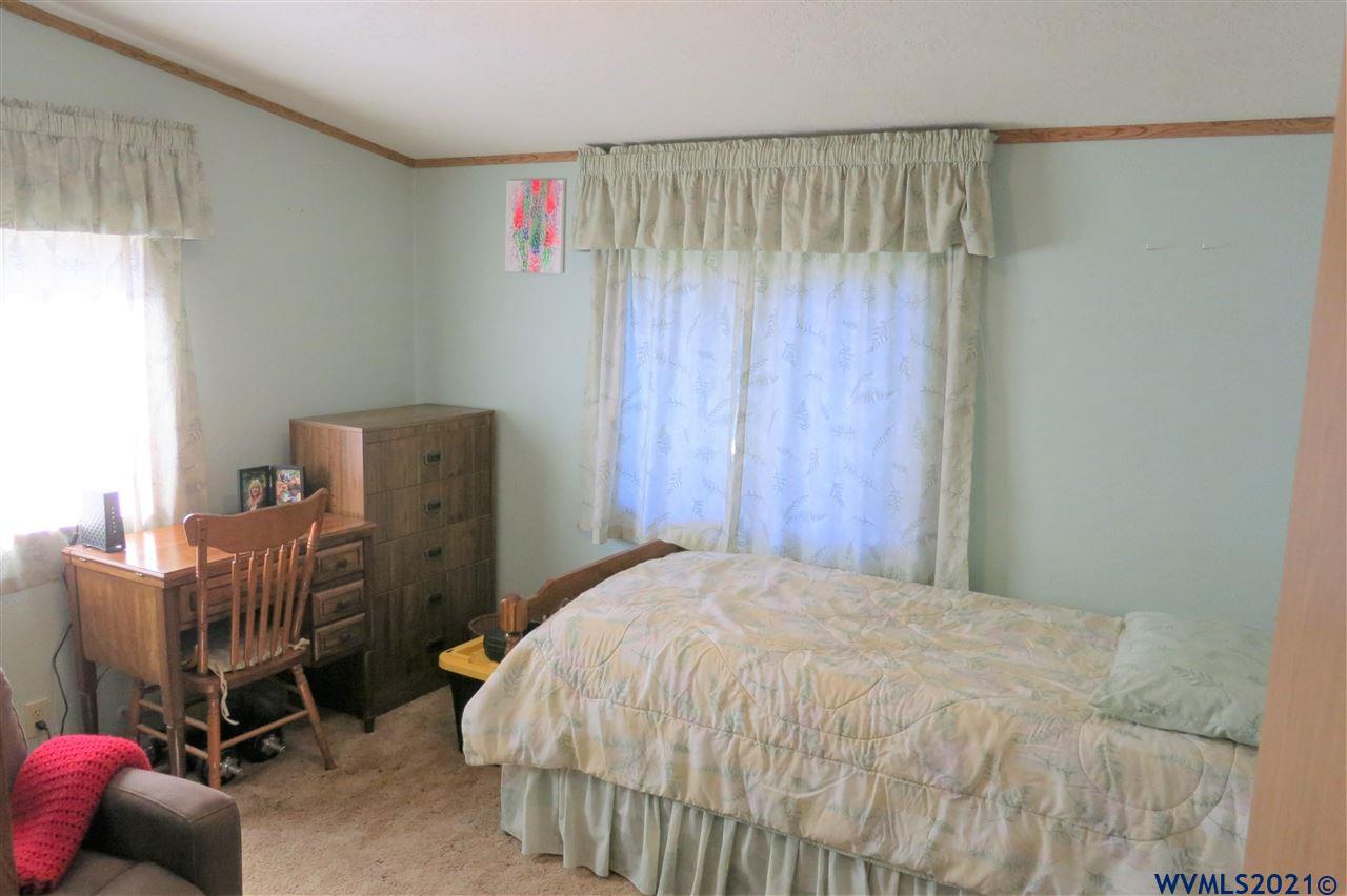 2610 Reuben Boise Road Dallas, OR 97338 - Photo 15 of 37