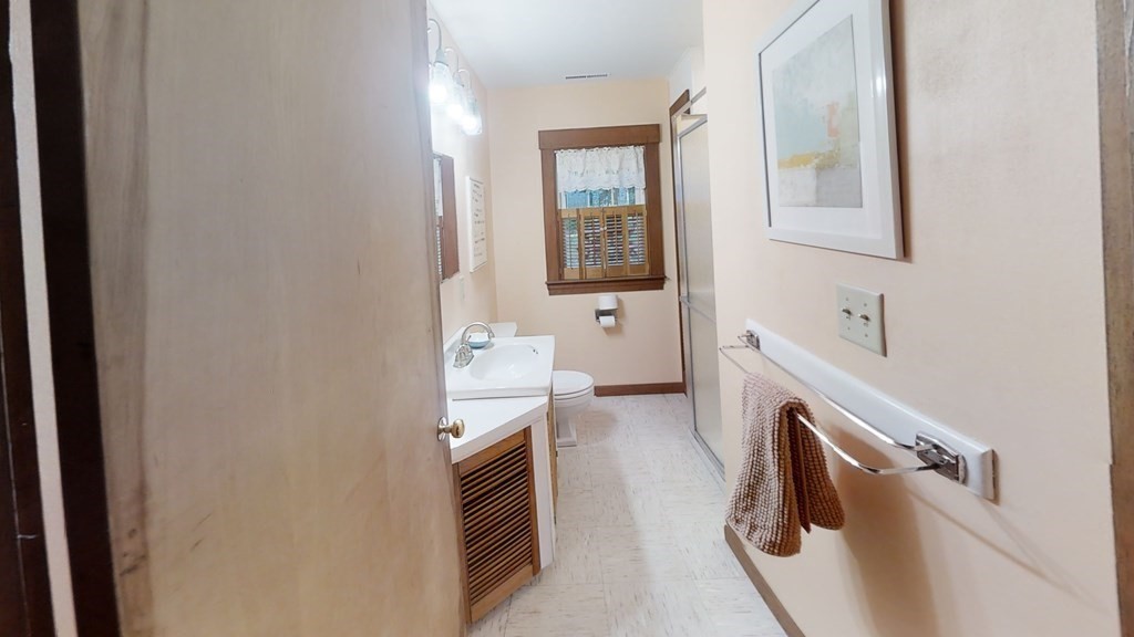 83 Blackmore Pond Road Wareham, MA 02576 - Photo 13 of 28 Gallery Image 13