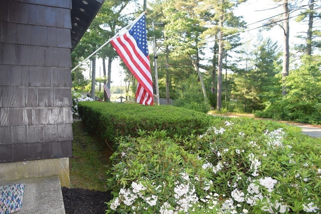 83 Blackmore Pond Road Wareham, MA 02576 - Photo 24 of 28 Gallery Image 24