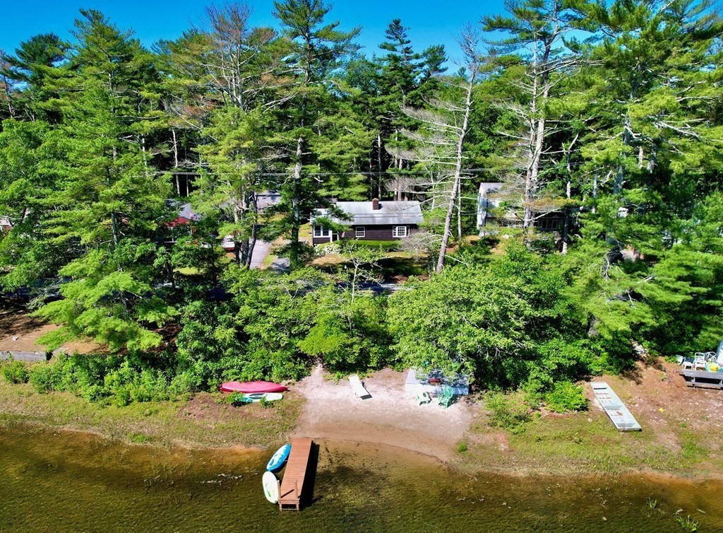 83 Blackmore Pond Road Wareham, MA 02576 - Photo 4 of 28 Gallery Image 4
