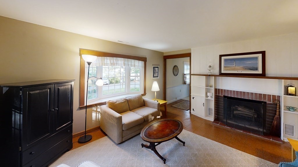 83 Blackmore Pond Road Wareham, MA 02576 - Photo 10 of 28 Gallery Image 10