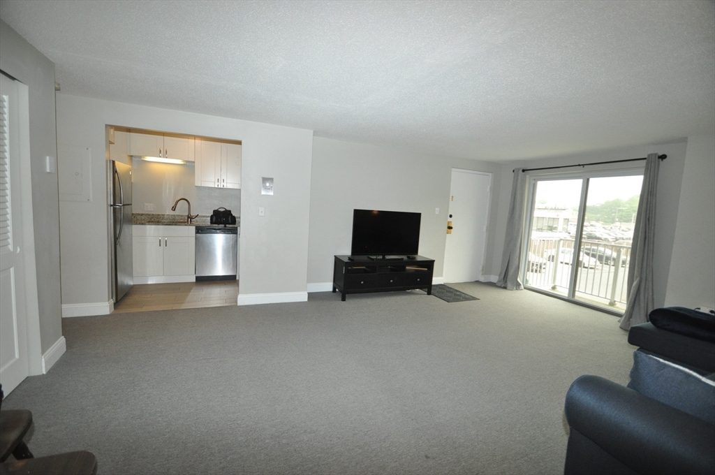 1186 Worcester Road, Unit 620 Framingham, MA 01702 - Photo 9 of 22