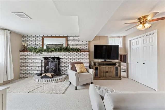 $299,000 | 367 Brewer Road, Rochester, PA 15074