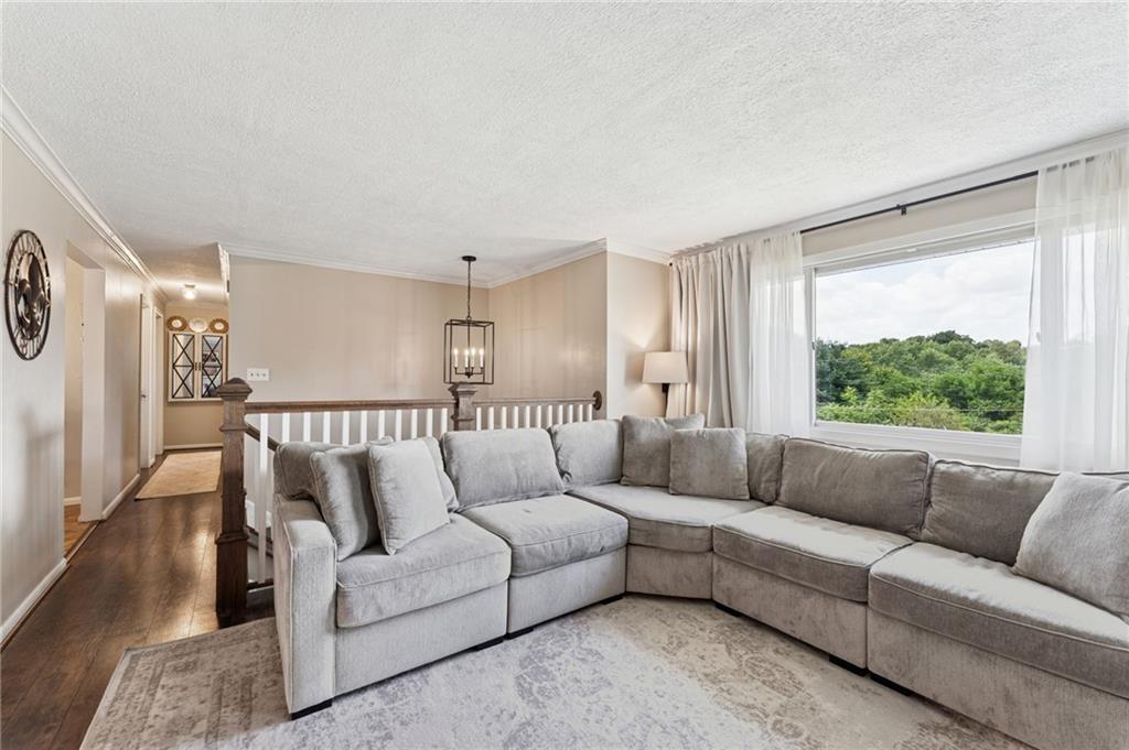 367 Brewer Road Rochester, PA 15074 - Photo 5 of 31