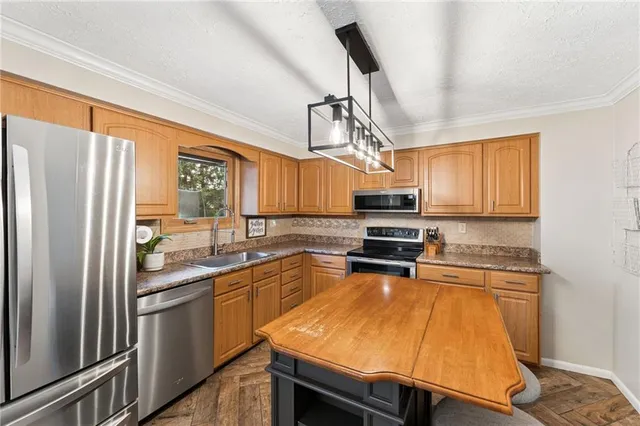 $299,000 | 367 Brewer Road, Rochester, PA 15074